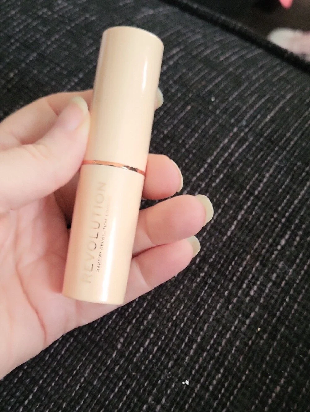 Revolution Fast Base Stick Foundation‎ - F1